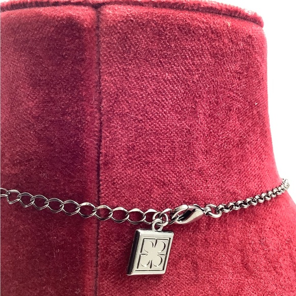 Liz Claiborne Large Black Faceted Statement Necklace - Picture 4 of 4